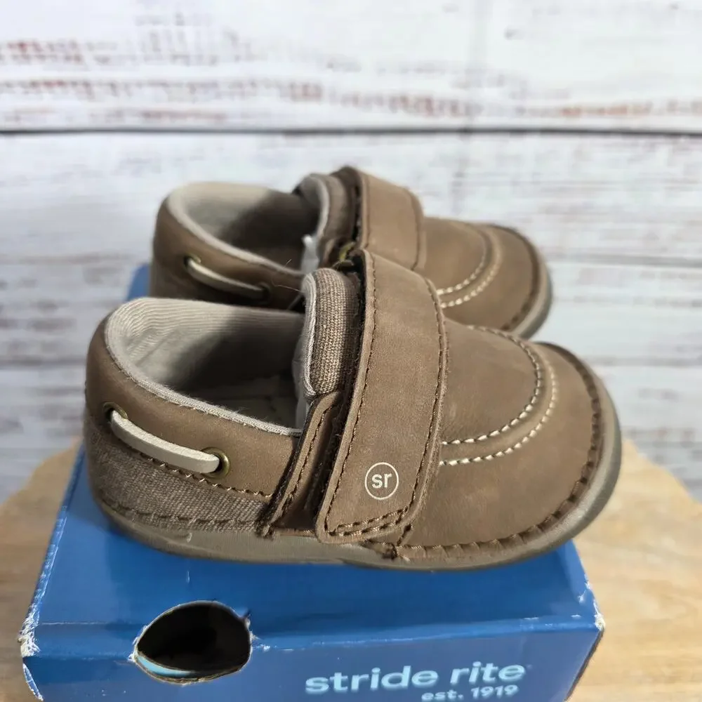 Stride Rite Wally Loafer size 4W Brow Leather
